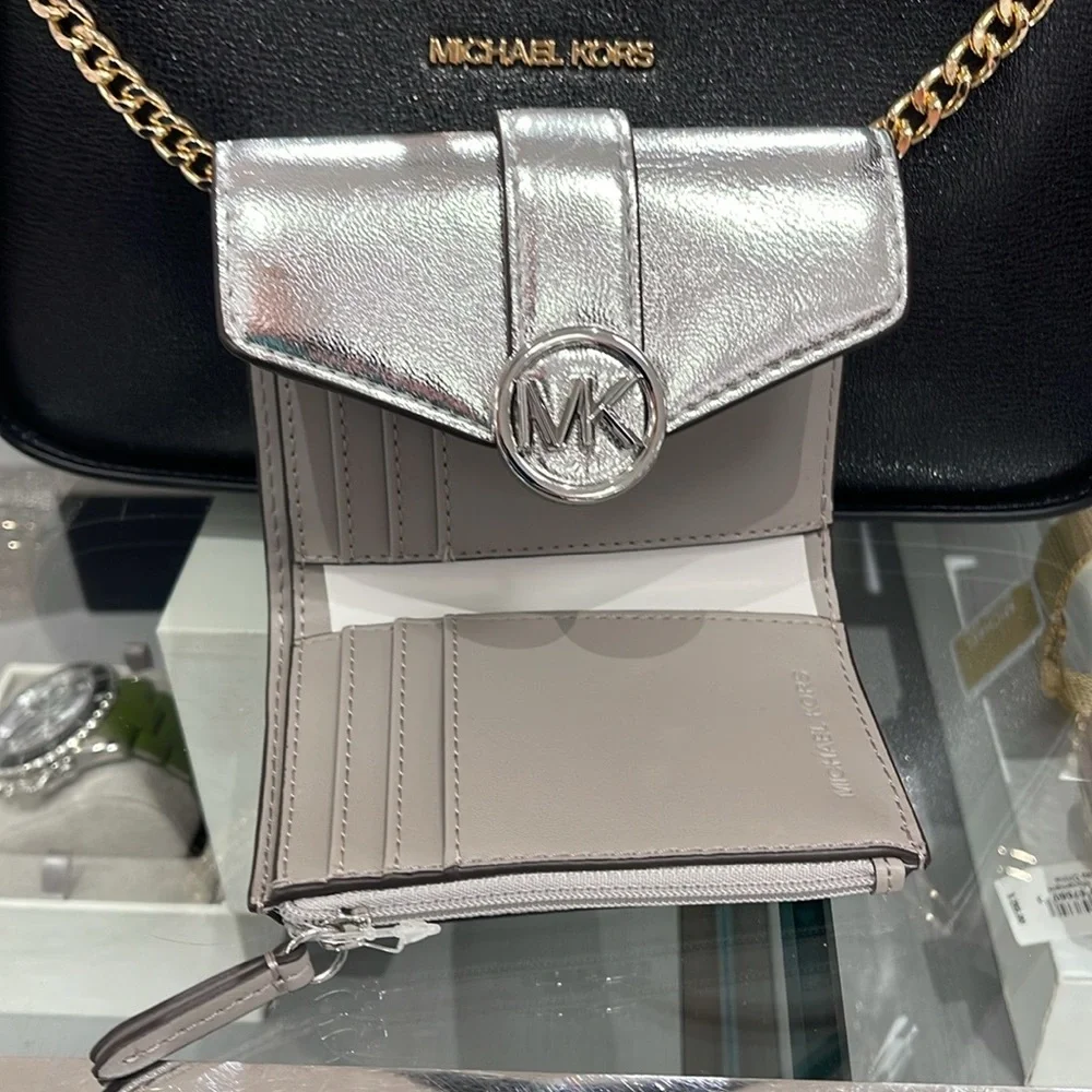MICHAEL KORS CARMEN MEDIUM LOGO AND FAUX LEATHER WALLET  SILVER  NWT